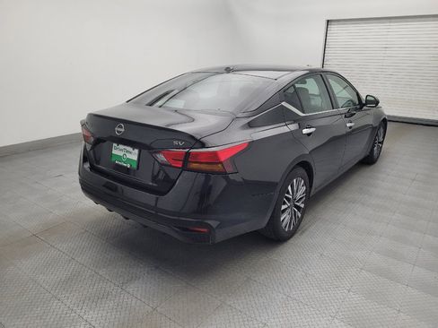 Used 2023 Nissan Altima 2.5 SV FWD image 9