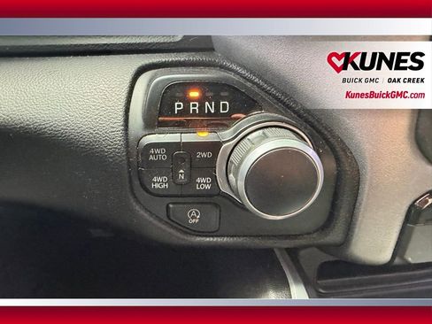 Used 2020 RAM 1500 Big Horn AWD/4WD image 18