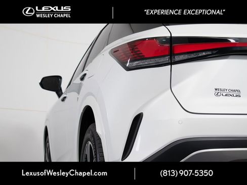 Used 2025 Lexus RX 350 FWD w/ Technology Package image 9