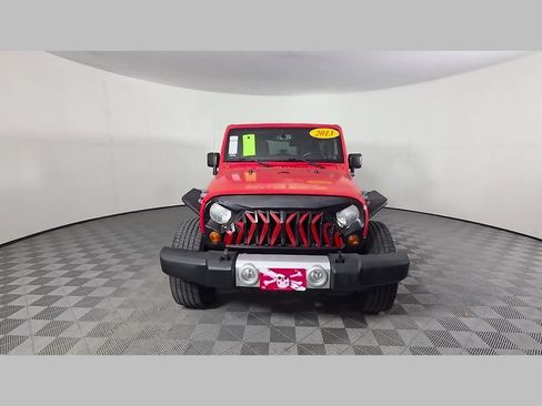 Used 2013 Jeep Wrangler Unlimited Sahara w/ Connectivity Group AWD/4WD image 49