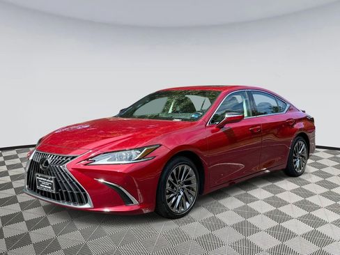 Used 2025 Lexus ES 300h w/ Technology Package FWD image 5