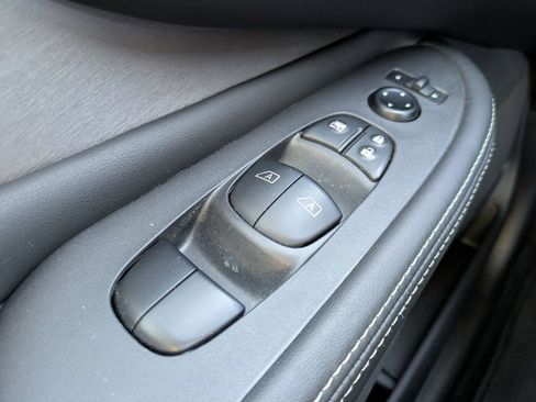 Certified 2023 Nissan Murano SV w/ SV Midnight Edition Package image 24