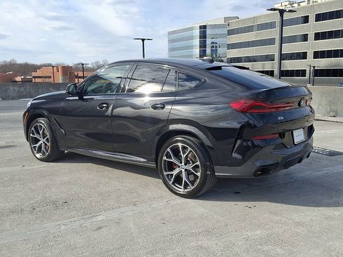 Used 2022 BMW X6 M50i w/ Executive Package image 3