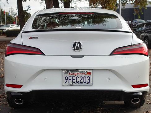 Used 2023 Acura Integra A-Spec image 10