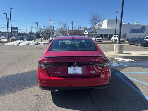 Used 2024 Honda Accord Sport image 7
