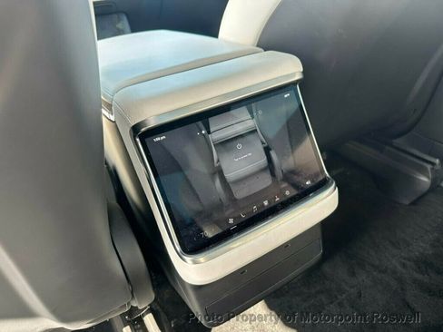 Used 2024 Tesla Model X Plaid image 10