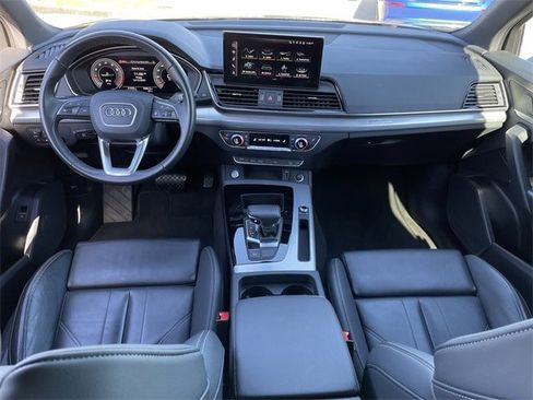 Used 2025 Audi Q5 2.0T Premium image 10