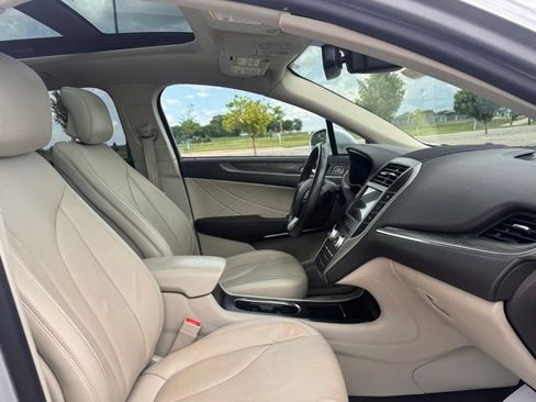 Used 2017 Lincoln MKC Reserve AWD/4WD image 25