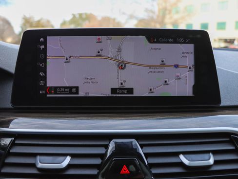 Used 2017 BMW 540i xDrive image 33