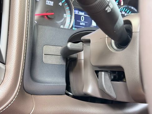 Used 2017 Chevrolet Silverado 1500 LTZ w/ Sport Package AWD/4WD image 42