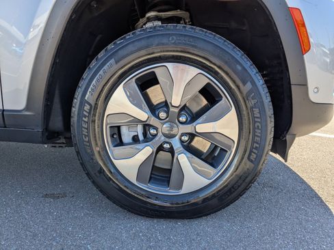 Used 2023 Jeep Grand Cherokee 4xe w/ Luxury Tech Group II image 10