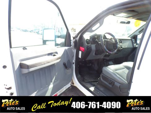 Used 2011 Ford F350 XL w/ Skid Plate Pkg image 21