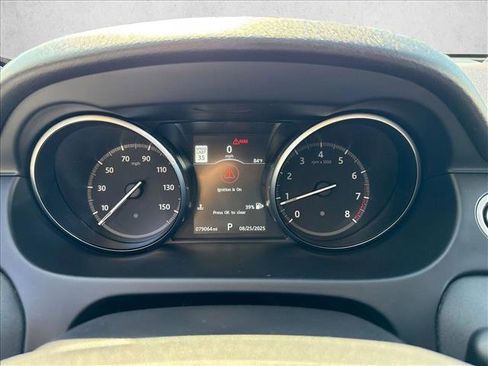 Used 2017 Land Rover Discovery Sport HSE image 11