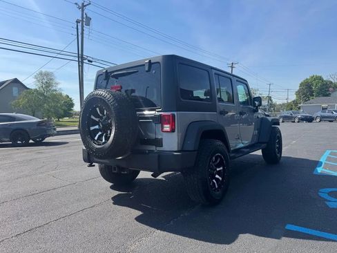 Used 2014 Jeep Wrangler Unlimited Sport w/ Quick Order Package 24S AWD/4WD image 3
