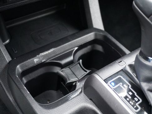 Used 2022 Toyota Tacoma TRD Sport image 24