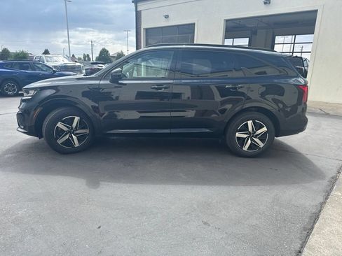 Used 2023 Kia Sorento S FWD image 5