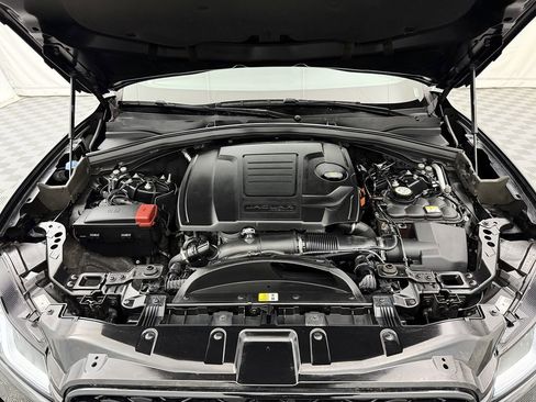 Used 2022 Jaguar F-PACE S image 46