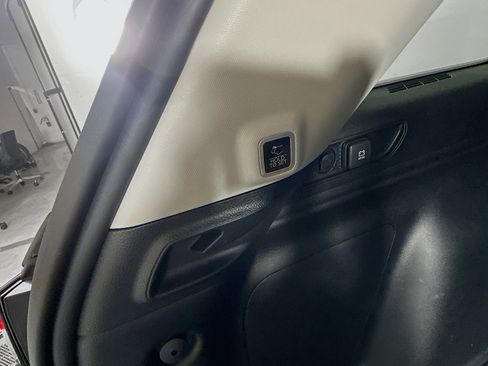 Used 2022 Jeep Grand Cherokee Limited 4xe w/ Luxury Tech Group II image 30