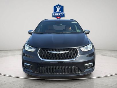 New 2026 Chrysler Pacifica Pinnacle