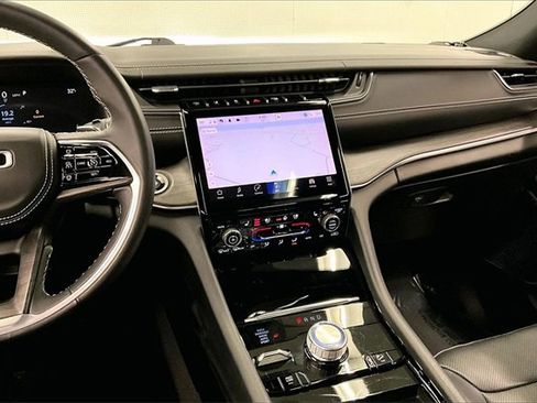 Used 2021 Jeep Grand Cherokee L Overland image 6