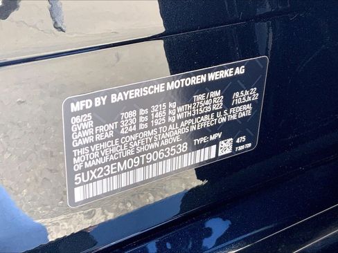 Used 2026 BMW X7 xDrive40i w/ M Sport Package image 32