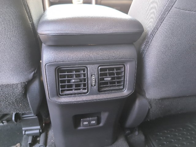Used 2022 Toyota RAV4 XLE w/ Convenience Package FWD image 25