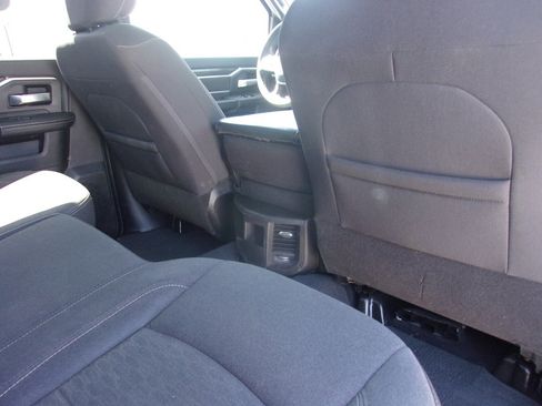 Used 2025 RAM 2500 Big Horn AWD/4WD image 15