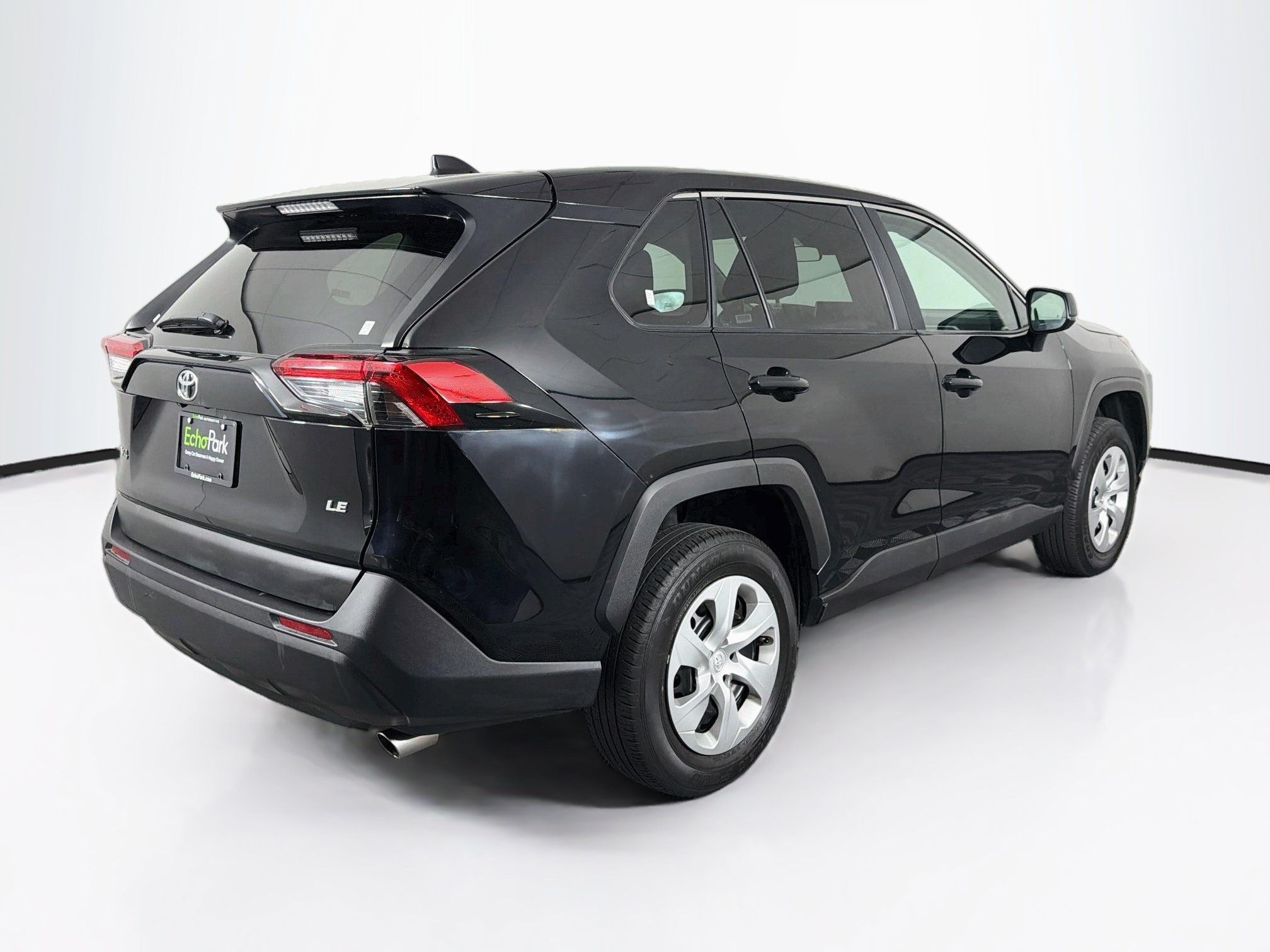 Used 2025 Toyota RAV4 LE FWD image 9