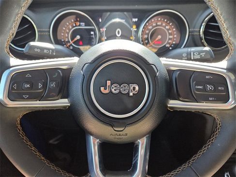 Certified 2023 Jeep Gladiator Overland image 35