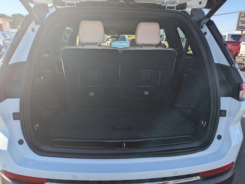 Certified 2024 Jeep Grand Cherokee L Limited image 31