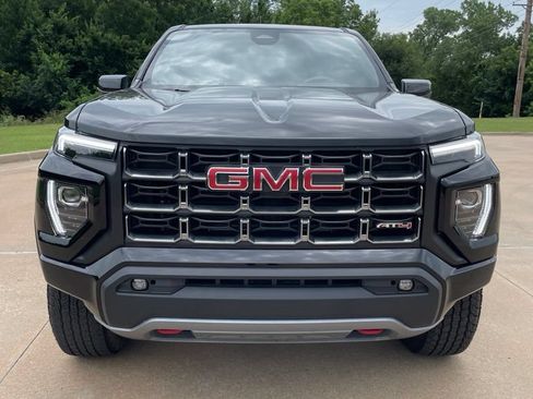Used 2025 GMC Canyon AT4 w/ AT4 Premium Package AWD/4WD image 7