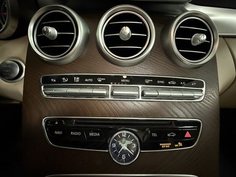 Used 2018 Mercedes-Benz C 300 Sedan image 21