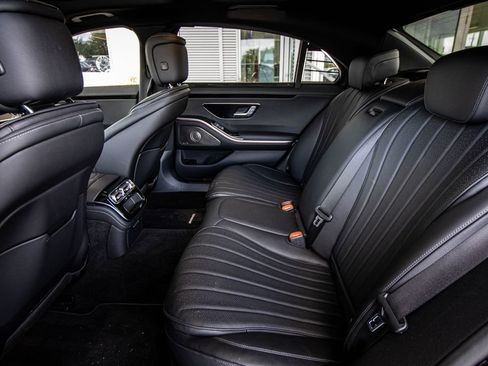 Used 2023 Mercedes-Benz S 500 4MATIC image 28