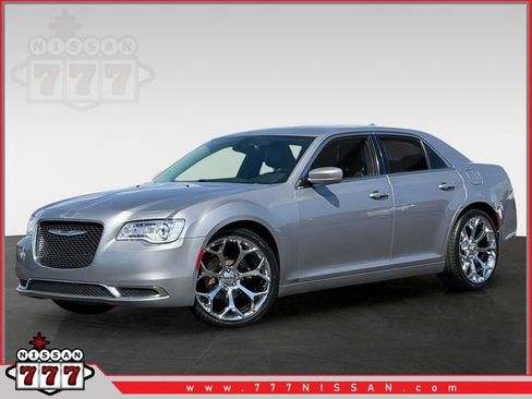 Used 2016 Chrysler 300 Limited RWD image 1