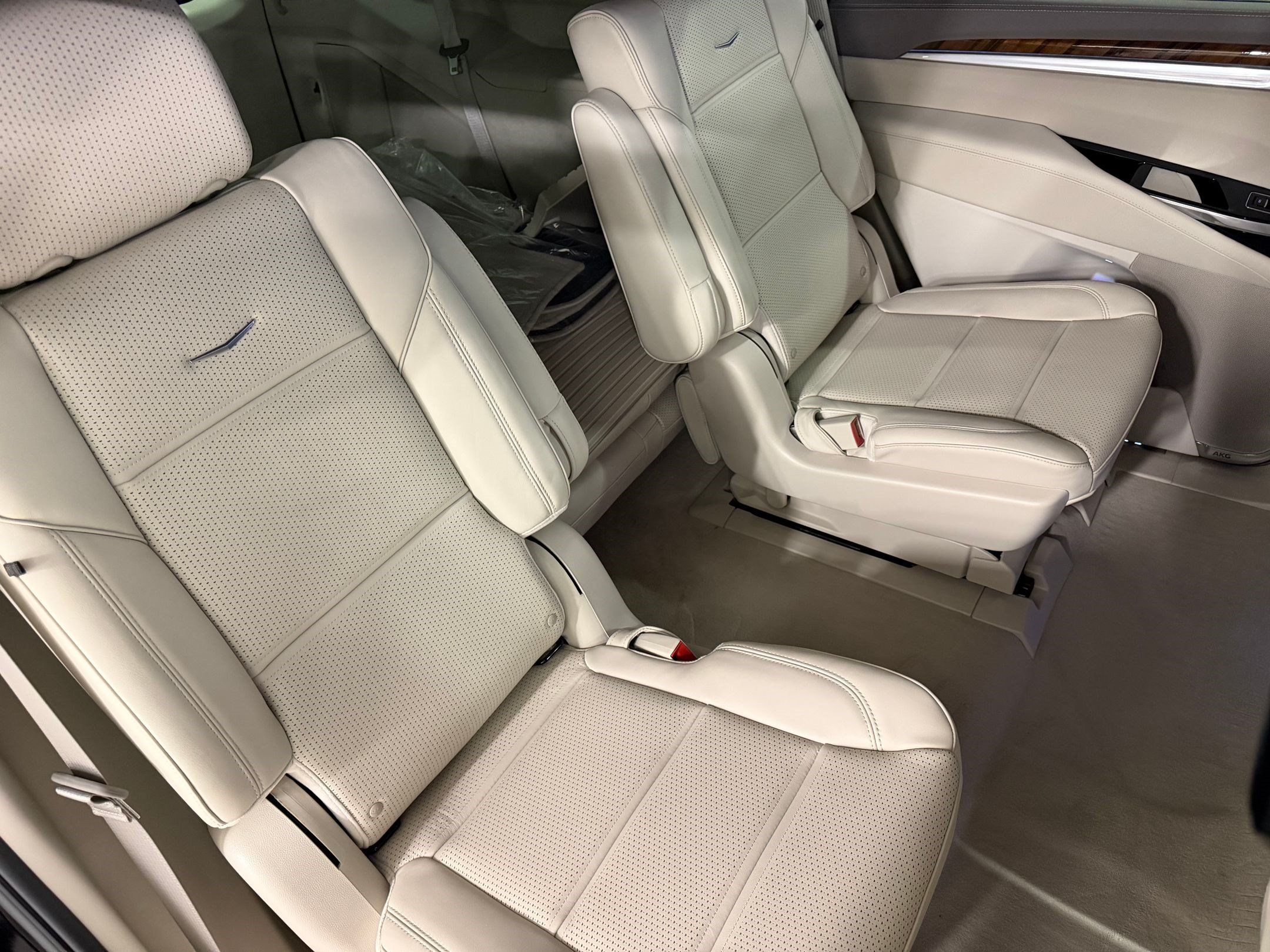 Certified 2025 Cadillac Escalade Sport Platinum w/ LPO, ONYX Package AWD/4WD image 43