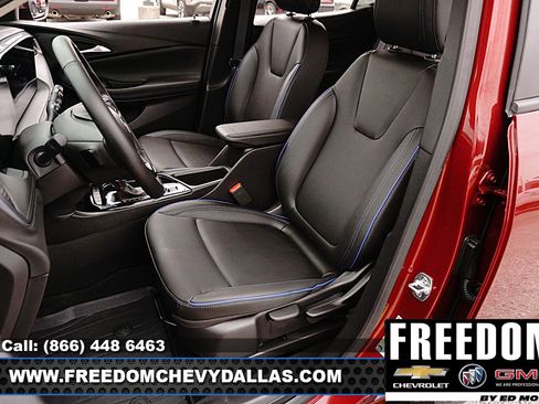 Used 2025 Buick Encore GX Sport Touring image 9