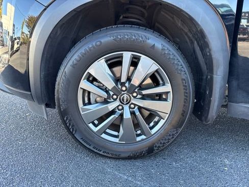 Used 2024 Nissan Pathfinder S image 25