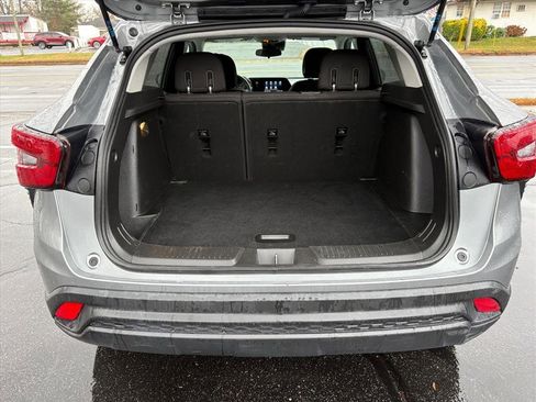 Used 2024 Chevrolet Trax LS w/ LS Convenience Package image 23
