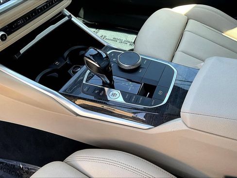 Used 2021 BMW 330i Sedan w/ Convenience Package RWD image 19