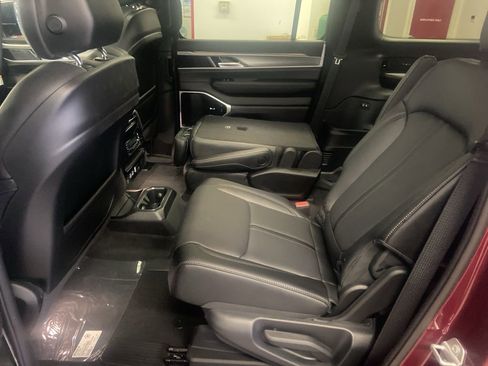 New 2026 Jeep Grand Wagoneer L Limited image 23