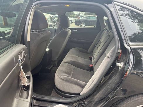 Used 2015 Chevrolet Impala LT w/ LT Sunroof Package image 5