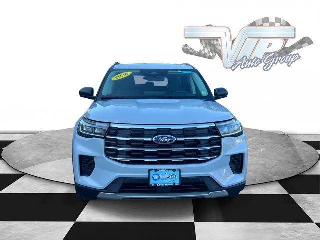Used 2026 Ford Explorer Active AWD/4WD image 2