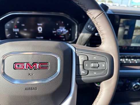 New 2026 GMC Sierra 2500 SLT image 32