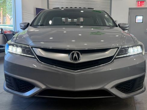 Used 2018 Acura ILX FWD image 2