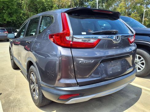Used 2017 Honda CR-V LX image 2
