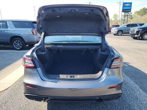 Used 2023 Nissan Maxima SR w/ Sport Mat Group image 12