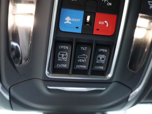 New 2026 Jeep Grand Cherokee L Limited AWD/4WD image 24