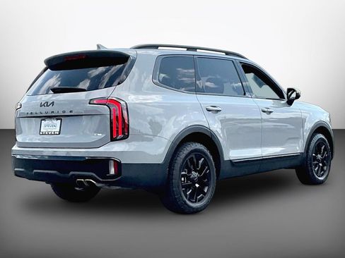 Used 2025 Kia Telluride AWD image 6