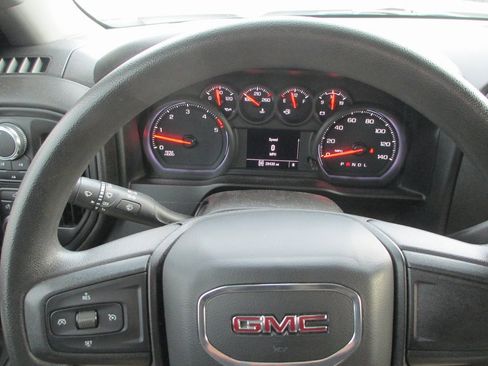 Certified 2022 GMC Sierra 2500 Pro w/ Convenience Package image 24