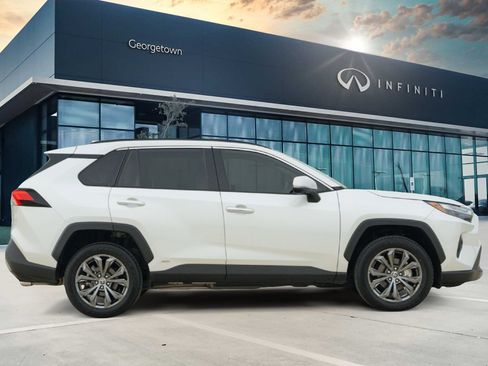 Used 2025 Toyota RAV4 Limited w/ Advanced Technology Package AWD/4WD image 3